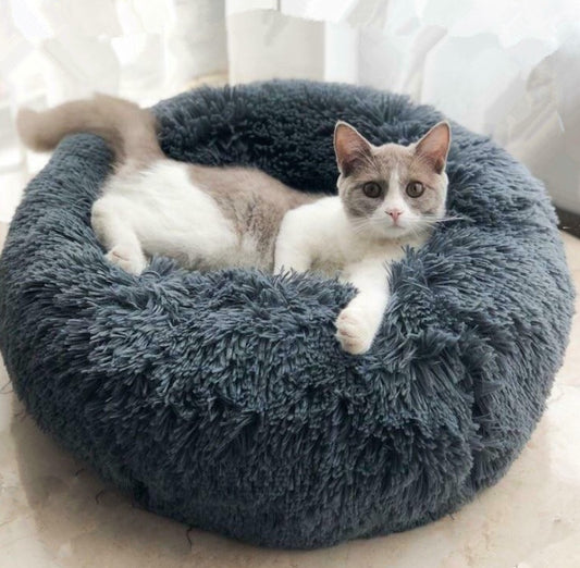 CozyNest Plush Round Pet Bed – Perfect for Small Dogs & Cats